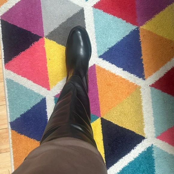 Black Leather over the Knee Boots - Picture 4 of 7